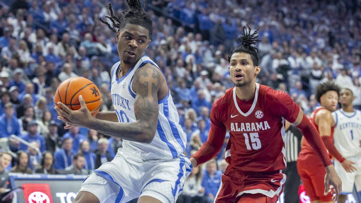 No. 4 Alabama puts Kentucky away in final minutes. Pope suffers first loss in Rupp Arena.