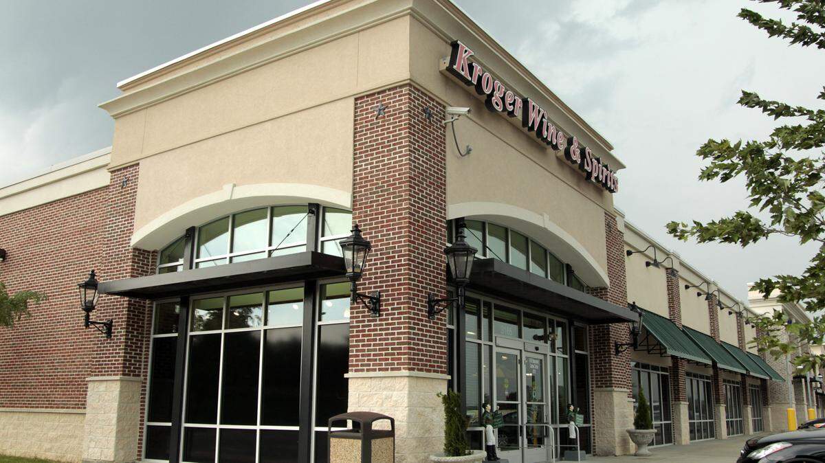 A separate shop with its own entrance sold wine and spirits at the Kroger in Lexington's Beaumont Centre in this 2012 file photo.