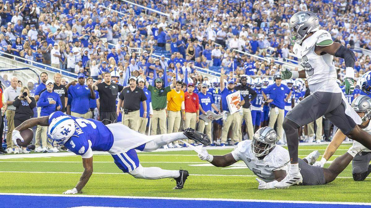 Behind Cutter Boley and Seth McGowan, Kentucky blows out Eastern Michigan