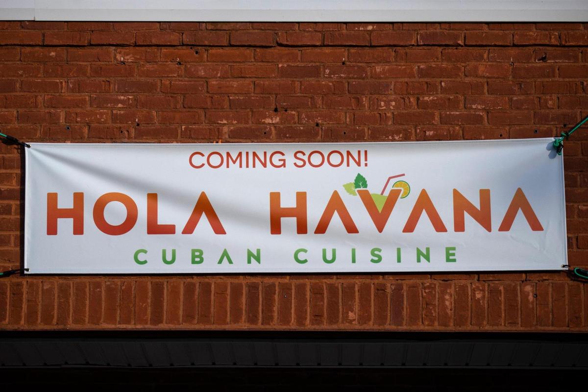 Hola Havana, a new Cuban restaurant, is coming to the former Athenian Grill spot on Locust Hill at 115 N. Locust Hill. Hola Havana will feature Cuban food made from family recipes. The restaurant will be open for lunch and dinner daily.
