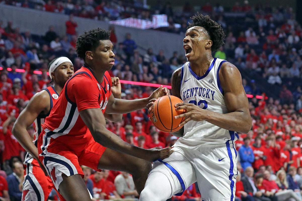 Kentucky center Amari Williams (22) had a triple-double, 12 points, 11 rebounds and 10 assists, in UK’s 98-84 loss at No. 25 Mississippi on Tuesday night. Williams and the No. 14 Wildcats will seek to snap a two-game losing streak when South Carolina visits Rupp Arena.