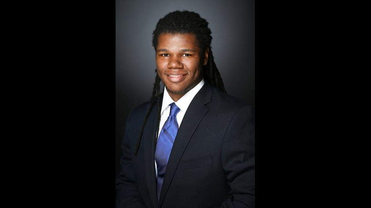 Kalil Branham has left the Kentucky football program. The true freshman did not play in a game last season.