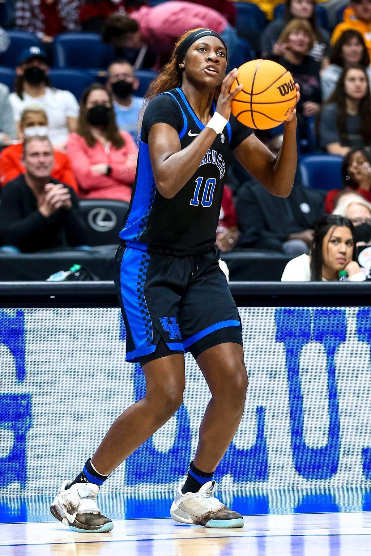 Rhyne Howard led Kentucky with 24 points, nine rebounds and seven assists in Saturday’s win.