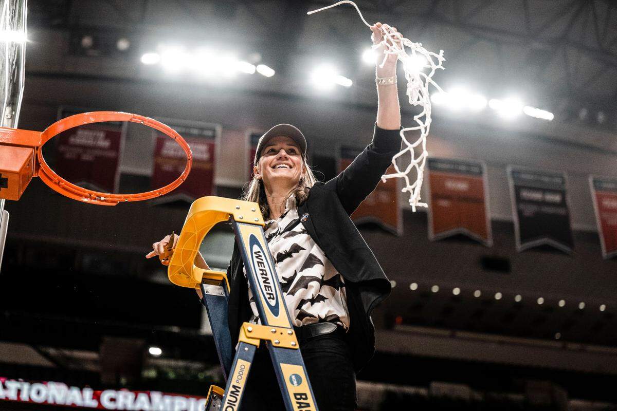 Transylvania women’s basketball coach Juli Fulks cut down the net after the Pioneers completed a perfect season (33-0) by winning the 2023 NCAA Division III Women’s Basketball Tournament championship game. This season, the challenge for Fulks and Transy is how do you follow up on perfection?
