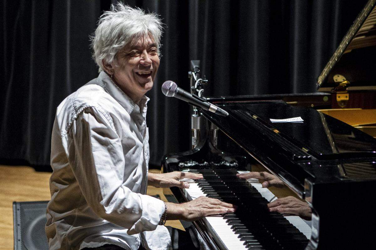 Ian McLagan performed for “Woodsongs Old-Time Radio Hour Monday” weeks before he died.