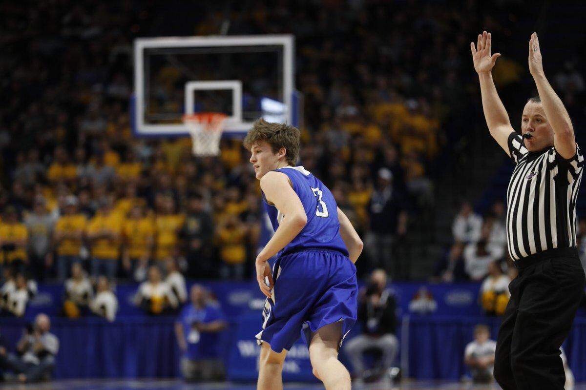 Garrett Jones turned to look at his teammates during Walton-Verona’s victory over Knox Central in the first round of the boys’ Sweet Sixteen in Rupp Arena on Wednesday afternoon.