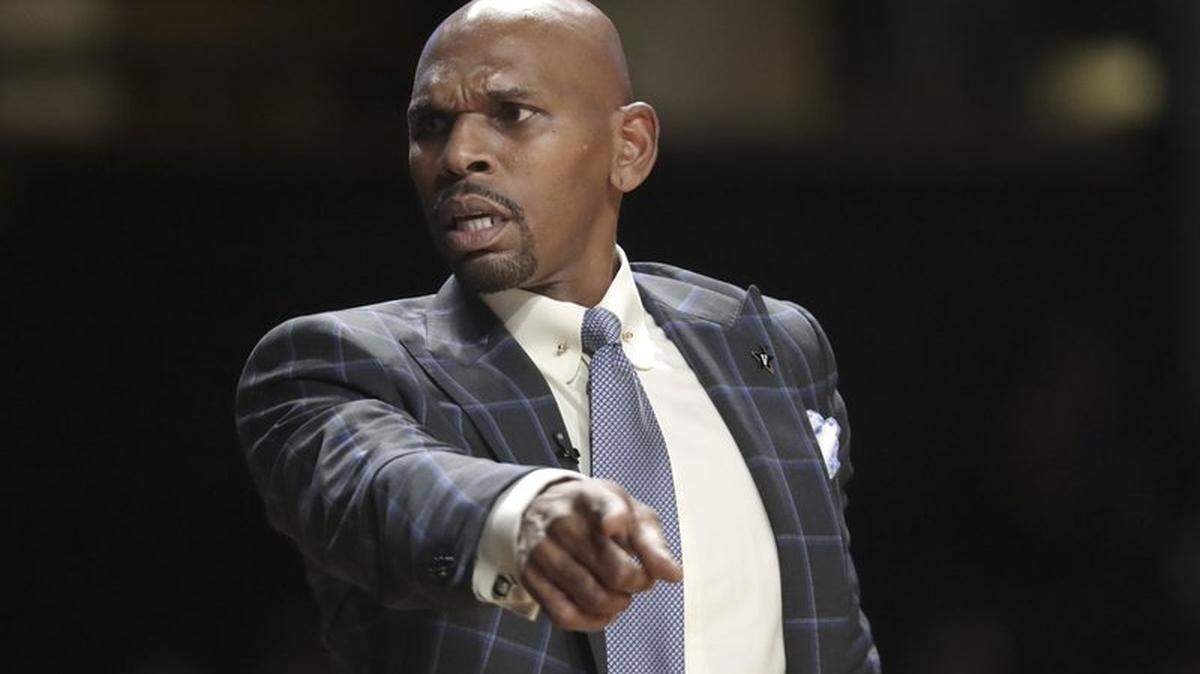 As Vanderbilt coach, Jerry Stackhouse is 0-4 against Kentucky. But three of the four games have been decided by single digits.