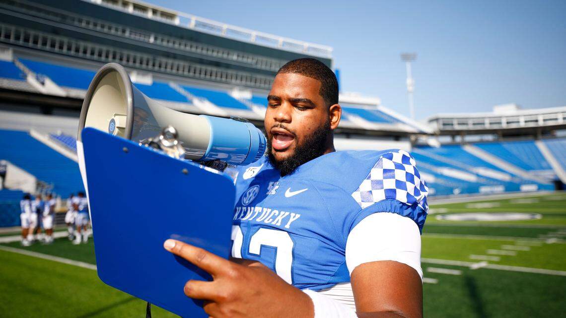 Kentucky football player injured during warm-ups, questionable to play