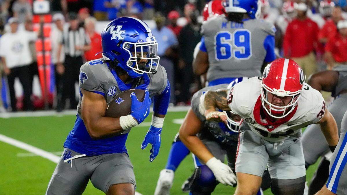 Kentucky running back Demie Sumo-Karngbaye (0) ran 22 times for 98 yards in UK’s 13-12 loss to then-No. 1 Georgia last week.