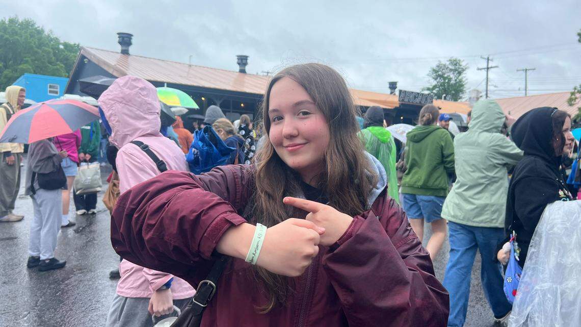 ‘Hadn’t slept in 38 hours.’ Wristbands, rain & devotion for Phoebe Bridgers Burl show