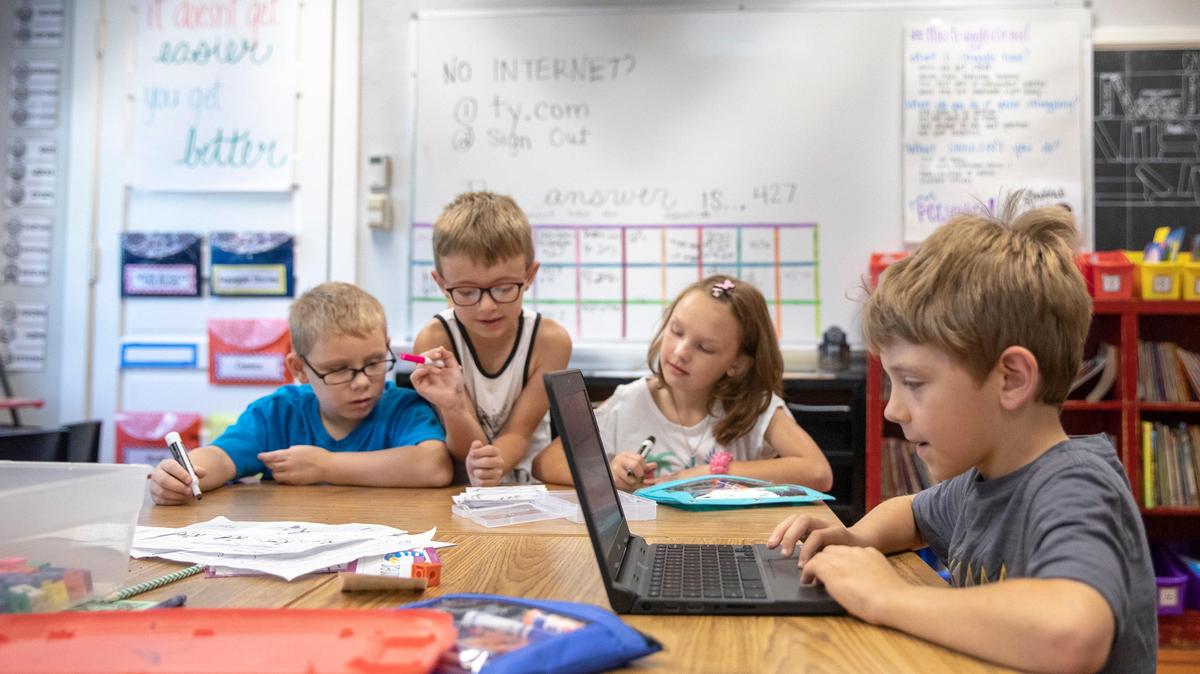 Kentucky’s new school-rating system recognizes stars, but troubling gaps persist