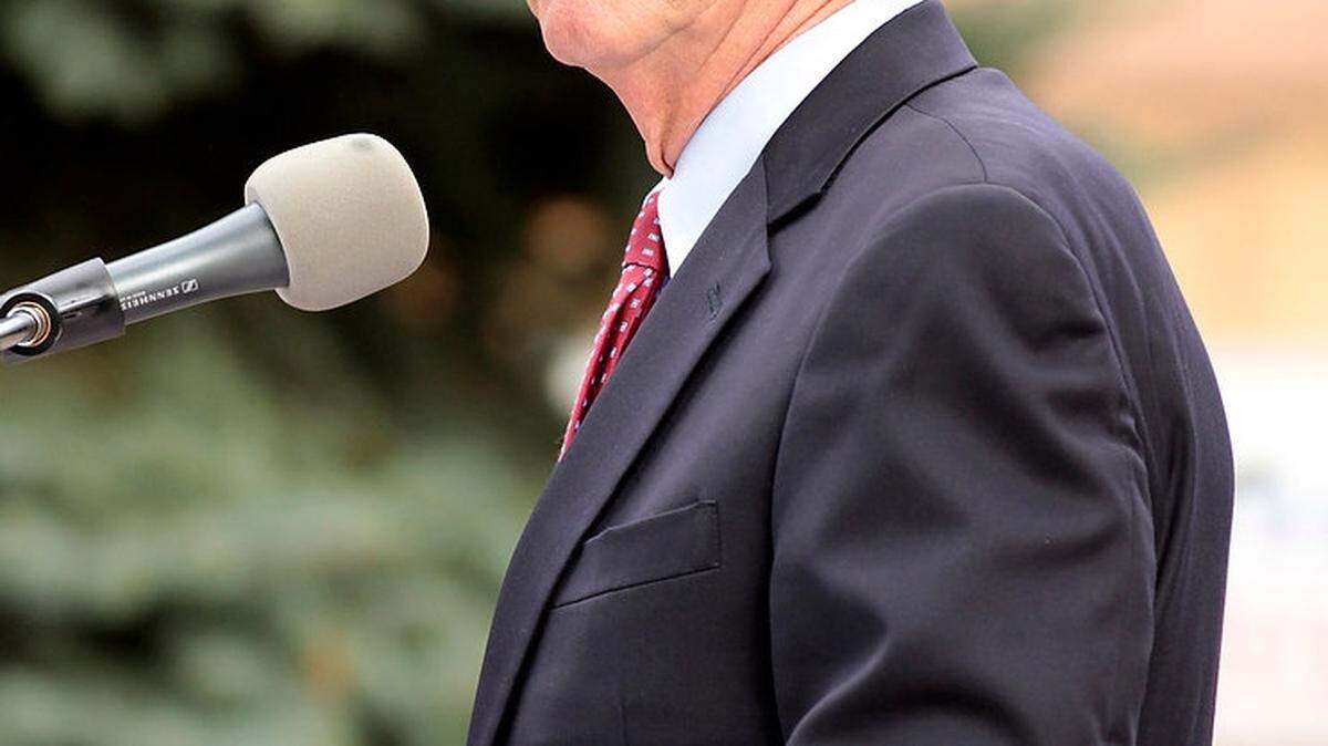 Gov. Steve Beshear gave a speech during the Coal and Rail Centennial Event in front of the courthouse in Harlan, Ky., on Thursday, Aug. 25, 2011. Over 300 people attended the event featuring a speech by Gov. Steve Beshear and a keynote address by Dr. James Greene III. Photo by Pablo Alcala | Staff