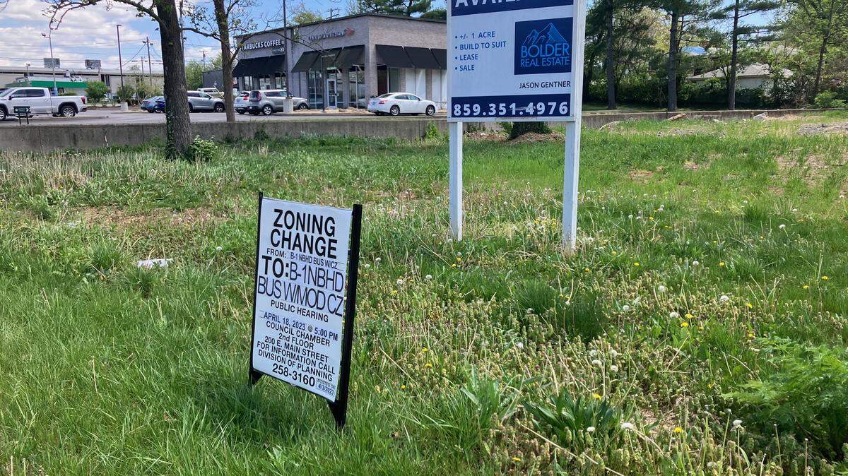 Scooter’s Coffee wants to put a drive-thru coffee kiosk at 2400 Versailles Road near the intersection of Versailles Road and Parkers Mill Road.