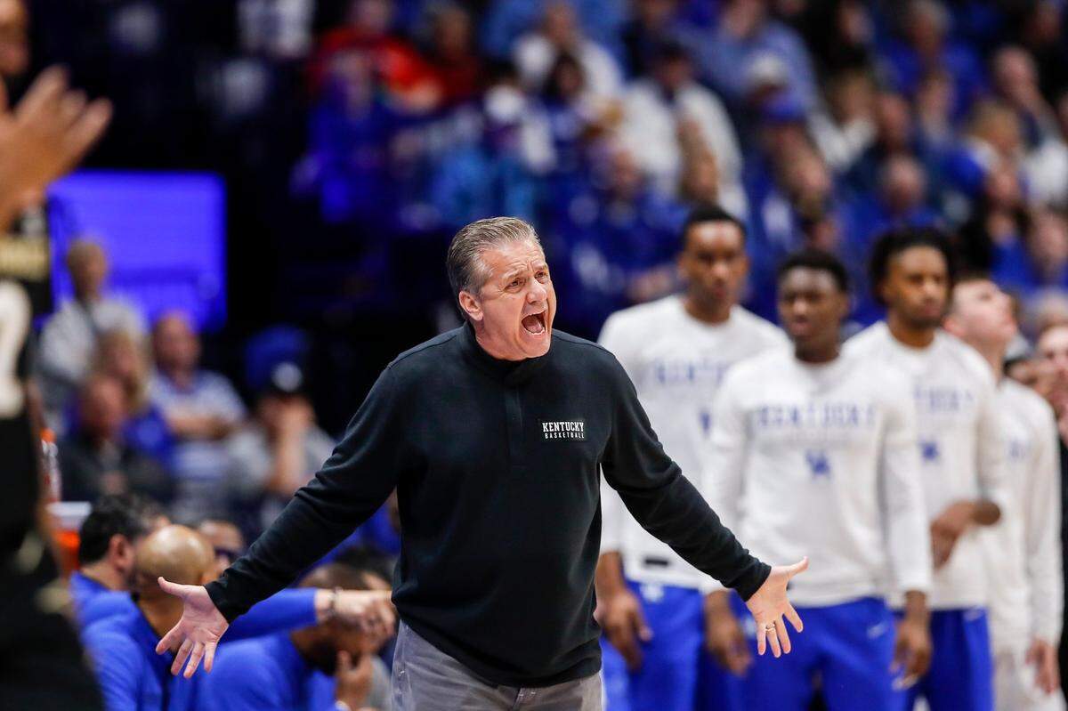 John Calipari has typically had very good defensive teams at Kentucky, but this past season’s squad ranked just No. 68 nationally in defensive efficiency.