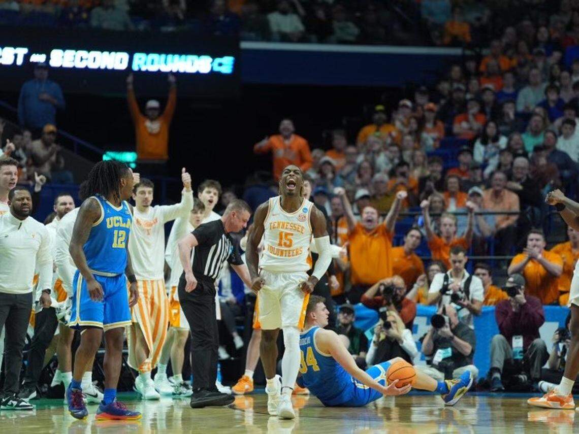 Tennessee’s Jahmai Mashack celebrates as the Volunteers put away UCLA in Rupp Arena on Saturday night to advance to this week’s NCAA Sweet 16.