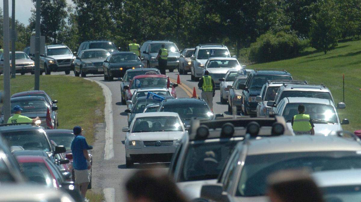 Traffic came in to stadium lots on Alumni Drive on Sunday, Aug. 4, 2005.
