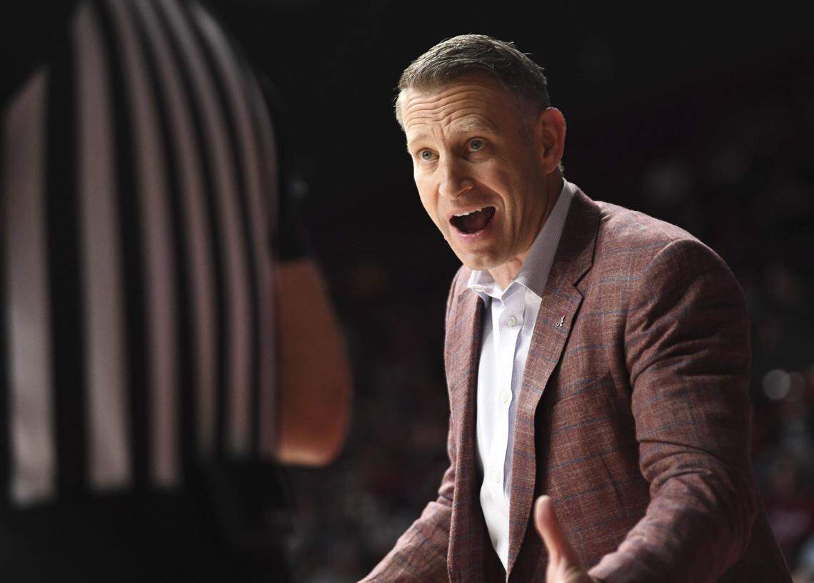 Nate Oats will bring Alabama (19-7, 11-2 SEC) to Lexington to face Kentucky with a one-game lead over Tennessee (20-6, 10-3 SEC) in the SEC men’s basketball standings as the Crimson Tide bid for their third Southeastern Conference regular season crown in the past four seasons.