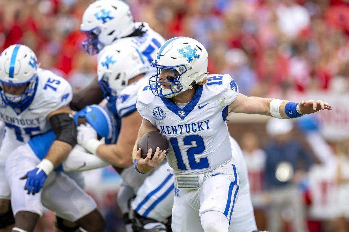 Kentucky quarterback Brock Vandagriff (12) completed 18 of 28 passes for 243 yards and a touchdown and also produced several critical running plays Saturday.