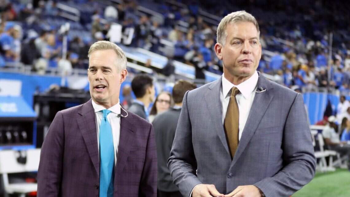 Don’t hit the mute button. The top college football and NFL broadcast crews, ranked.