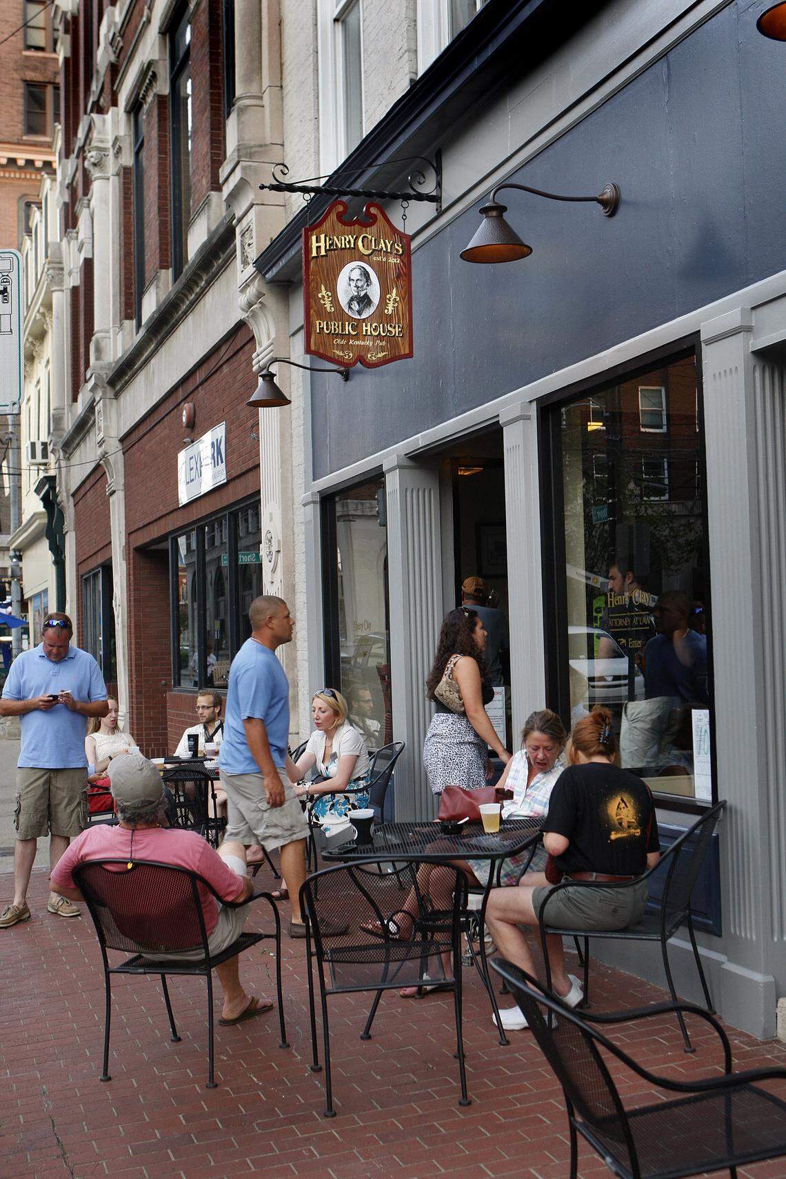 Henry Clay’s Public House is situated, fittingly, in a building dating to 1805.