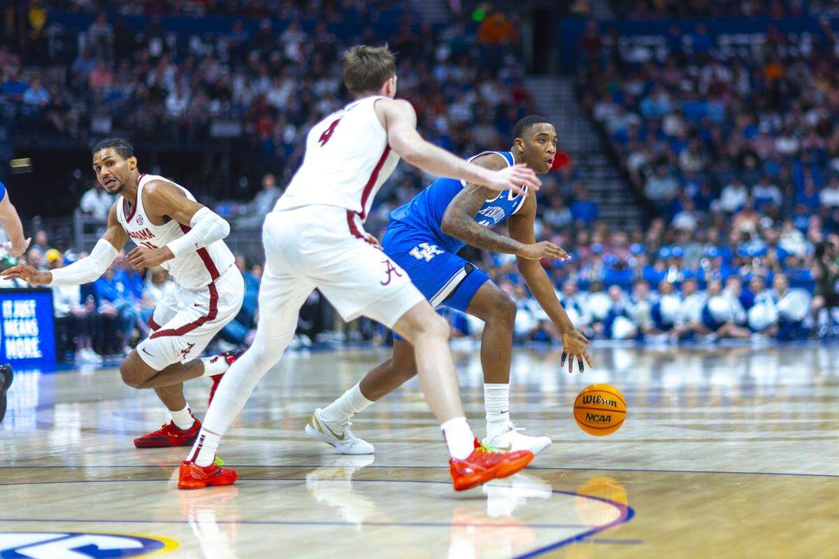 Kentucky forward Brandon Garrison (10) drives the ball during a game against Alabama at Bridgestone Arena in Nashville, Tennessee on Friday.