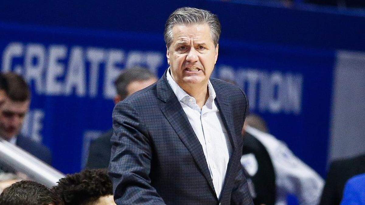 John Calipari looked out onto the court during Kentucky’s 88-61 victory over Utah.