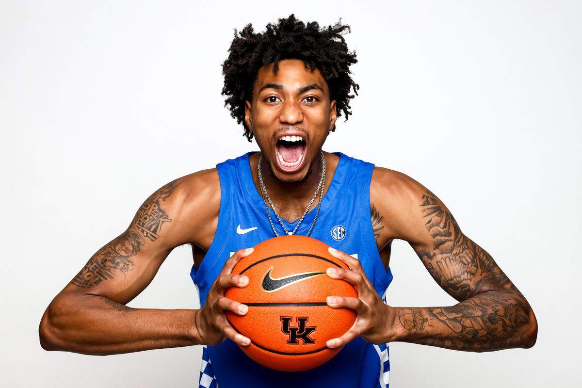 Class of 2023 small forward Jordan Burks poses in a Kentucky men’s basketball uniform during a recruiting visit. Burks committed to Kentucky on Monday morning, becoming the sixth incoming freshman for UK for the 2023-24 season.