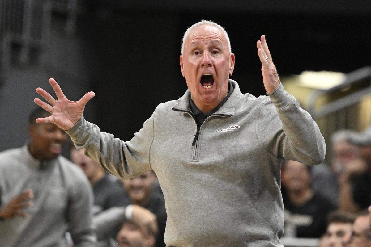 Bellarmine coach Scott Davenport went 423-192 as Knights head coach. Davenport announced Monday he was retiring and would turn the Bellarmine program over to his assistant coach and son, Doug Davenport.