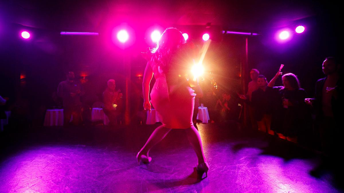 KY Senate advances bill restricting adult businesses, including some drag shows