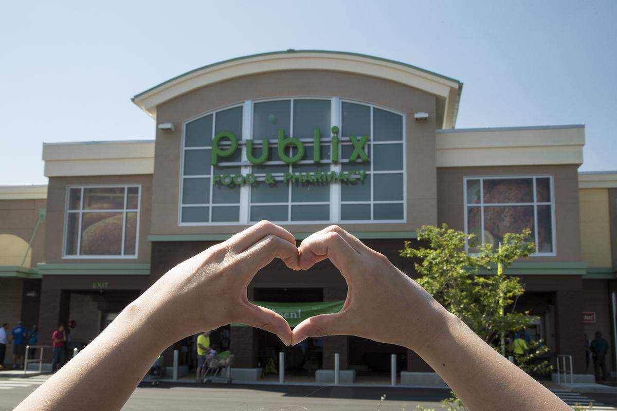 Publix, which opened its first Kentucky location in January, has put burrito bars to newly open stores, including the one in Louisville.