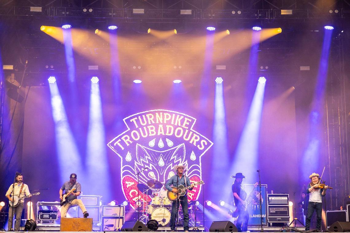 The Turnpike Troubadours perform during the Railbird Festival at Red Mile on Saturday.