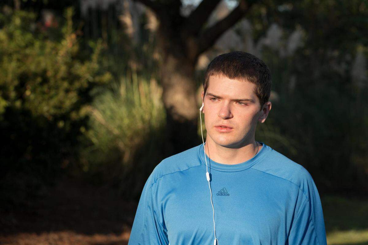Colton Ryan’s latest acting project is now streaming on Hulu. He is the lead on “The Girl From Plainville,” an eight-episode series that follows the true story of Conrad Henry Roy III, played by Ryan, who is encouraged to commit suicide by text.