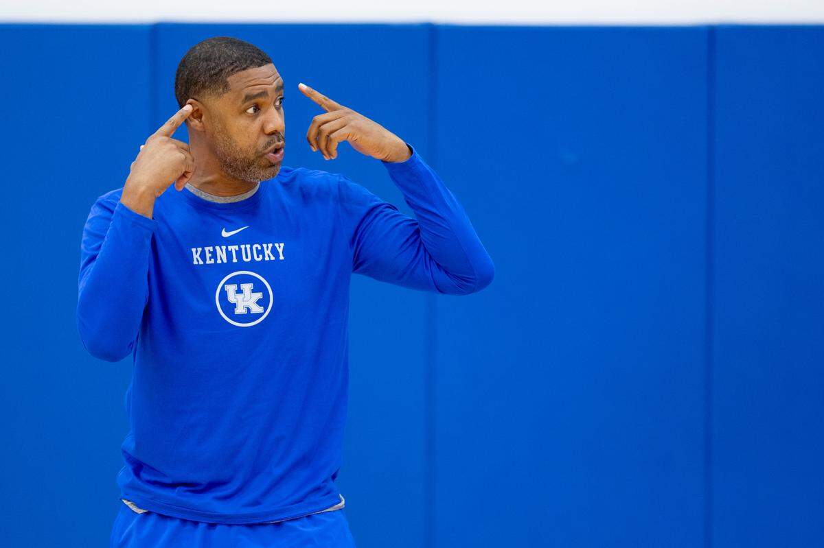 Jason Hart is in his first season as an assistant coach with the Kentucky Wildcats.