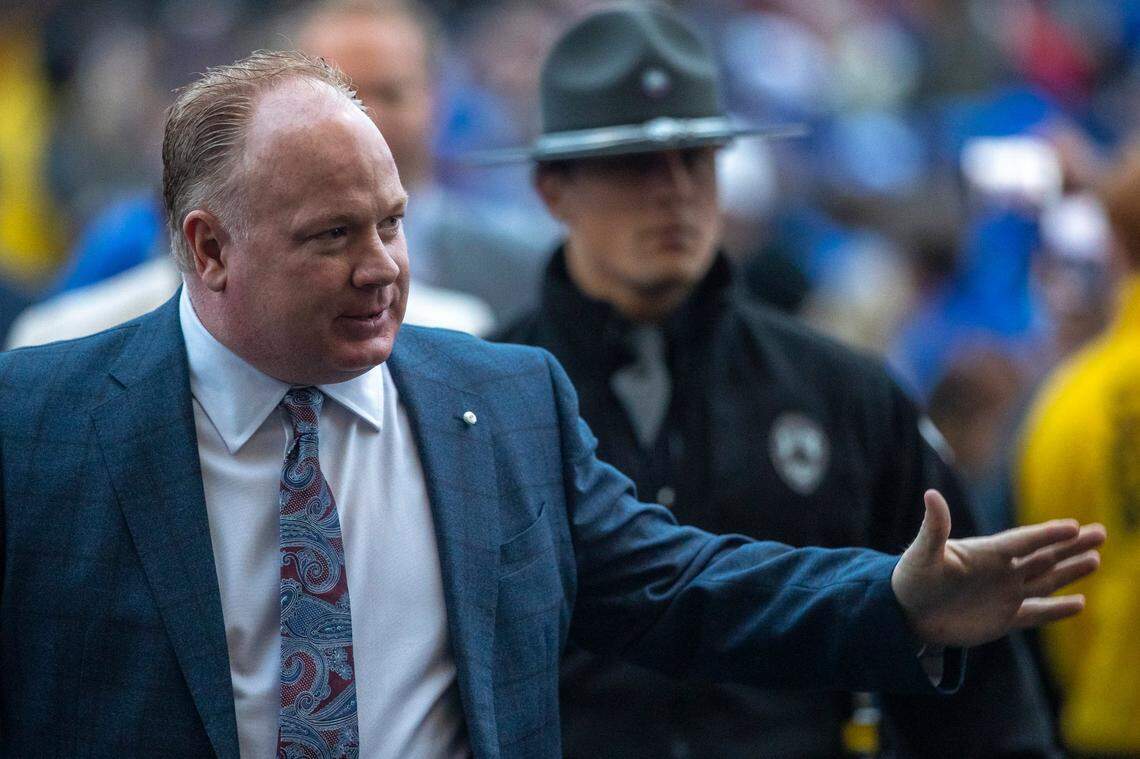 Kentucky head coach Mark Stoops described transfer running back Ramon Jefferson as “a good fit for our scheme.”