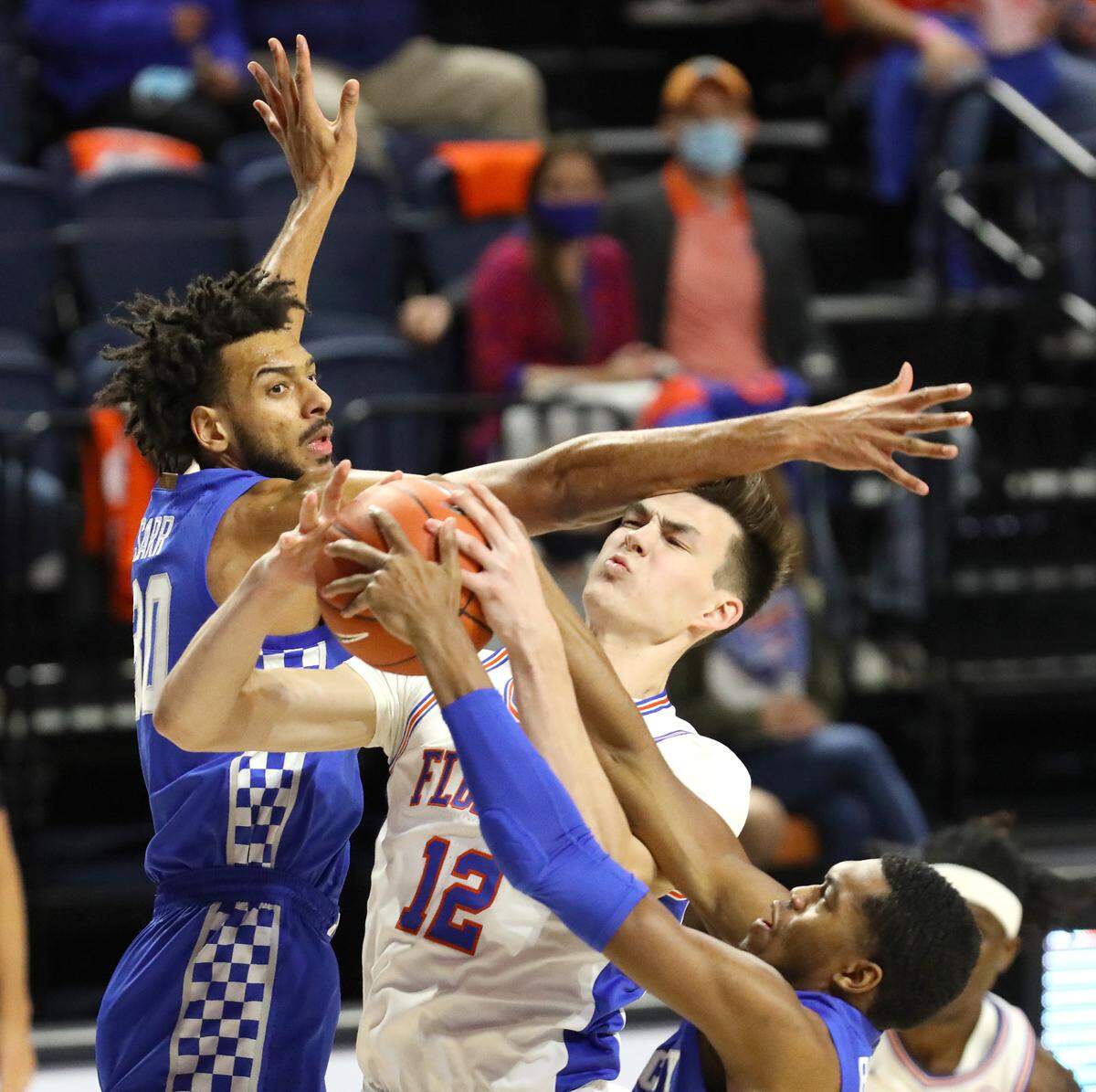 Florida big man Colin Castleton (12) had 14 points and five rebounds in the Gators’ 71-67 win over Kentucky in Rupp Arena last season.