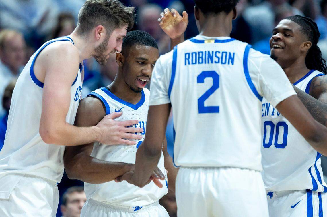 The Kentucky Wildcats will put their 18-game regular-season winning streak against Mississippi State on the line with a trip to Starkville on Saturday.