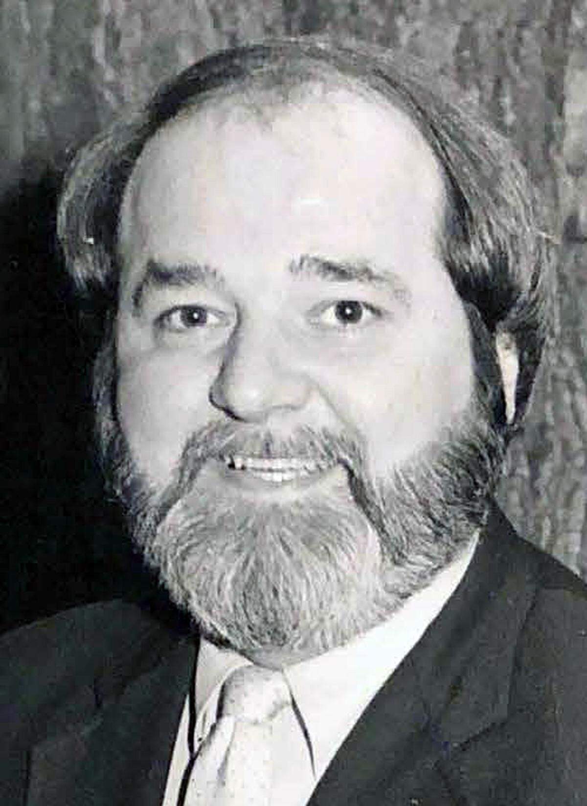 Ewell Balltrip, who served as publisher of newspapers in Kentucky and Tennessee, died March 7, 2019.