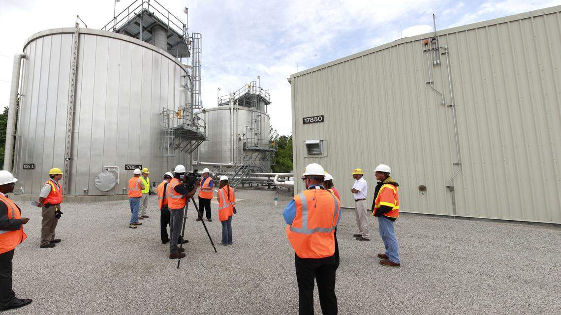 The Blue Grass Chemical Agent-Destruction Pilot Plant at Bluegrass Army Depot in Richmond opened its first operational building, the fire water pump house, last week. Water from its two 250,000- gallon tanks will be used in the chemical weapons destruction process and to fight fires if there's ever a need. Destruction of the weapons stockpile is slated to begin in 2018 and end in 2021.   