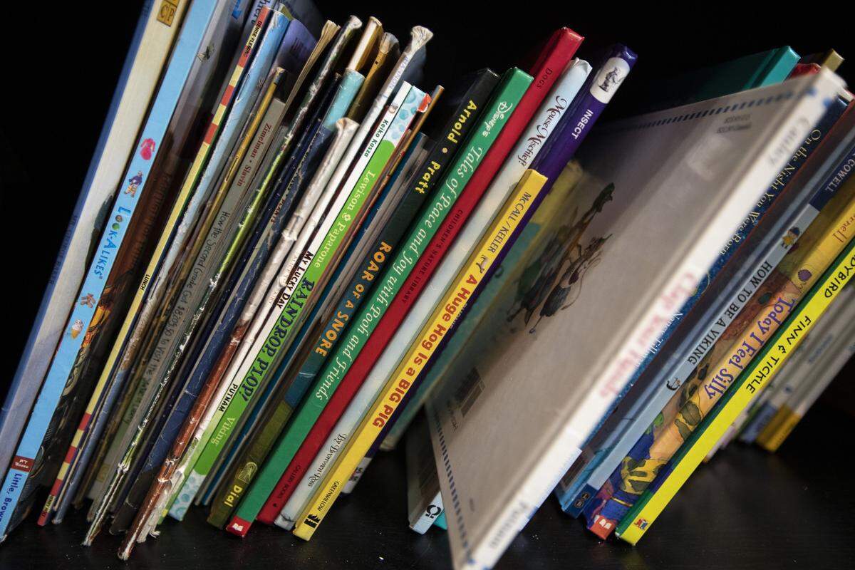 For now Books and Barbers doesn't accept monetary donations but that could change in the future. They are currently accepting donations that can go directly to the shop such as books and bookshelves.