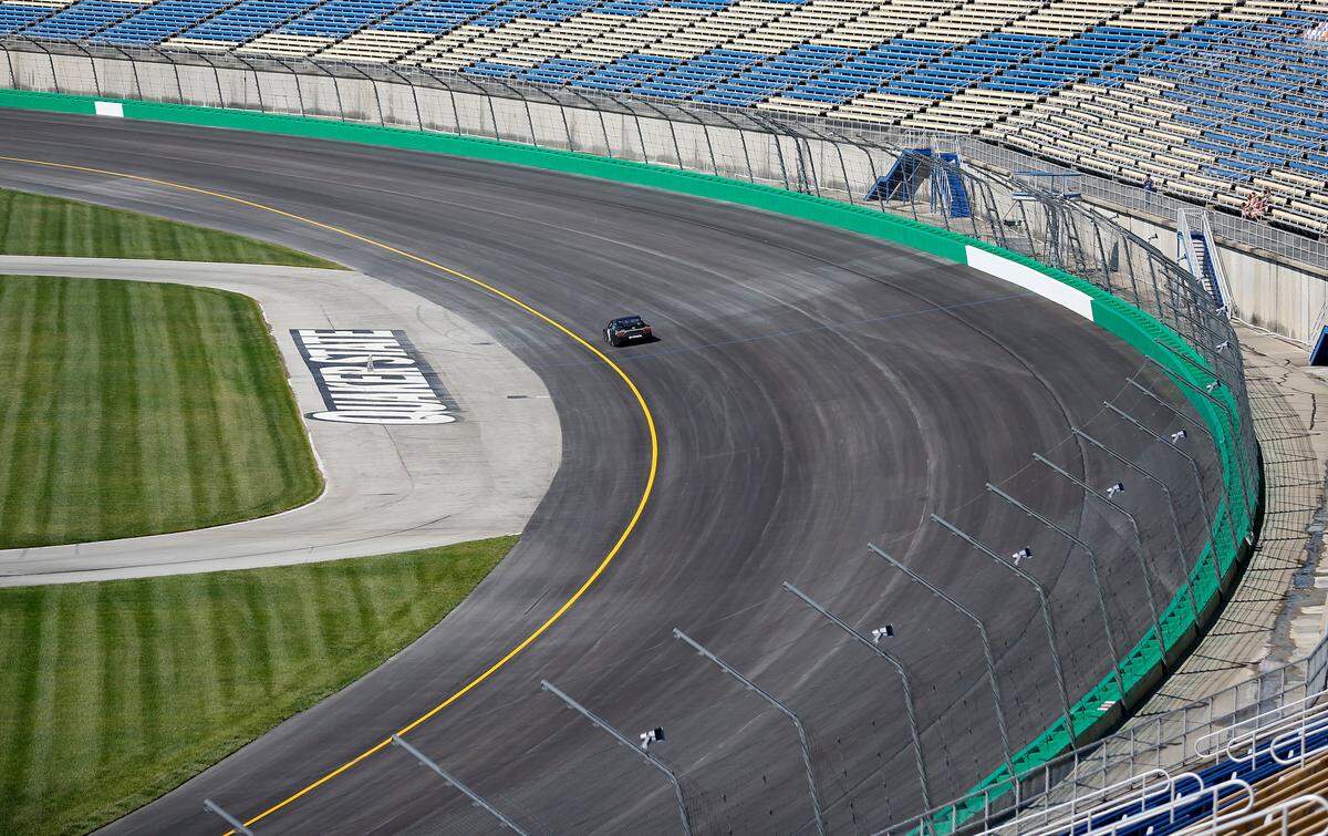 The seating capacity in the Kentucky Speedway grandstands has gone from 66,000 to 106,000 to 87,000 and will be down to 70,000 for the 2019 Quaker State 400.