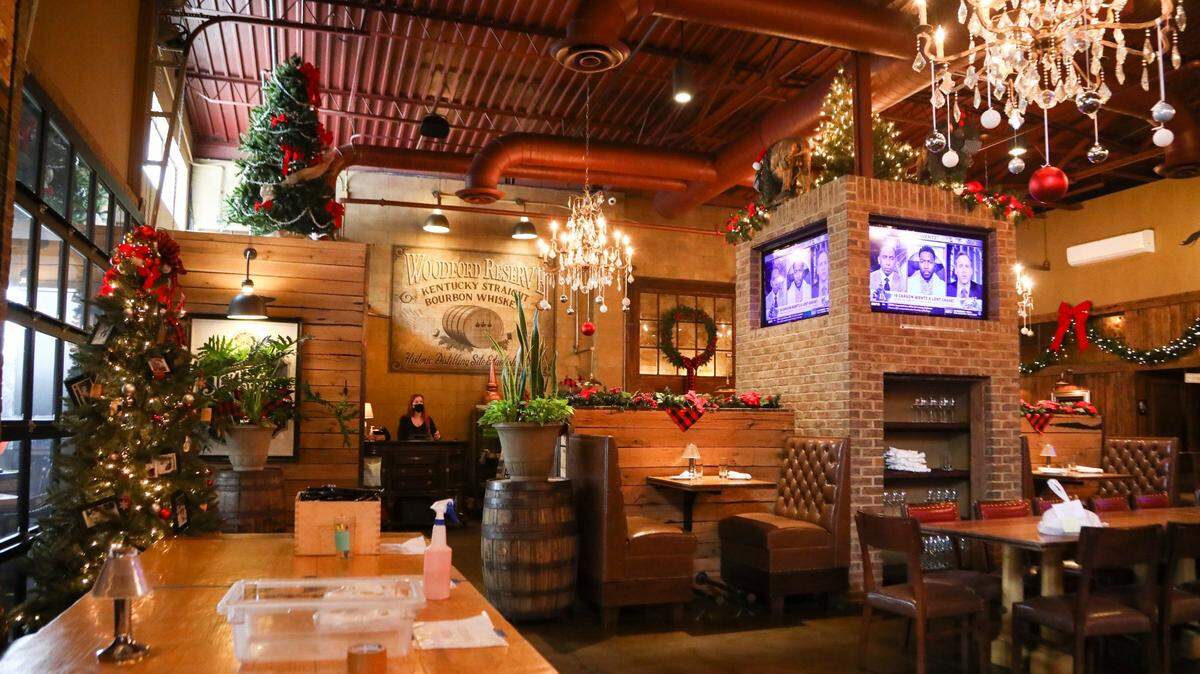 A former employee has filed allegations of tip and wage theft against Carson’s, which has two Lexington restaurant locations, on Main Street and on Todds Road.