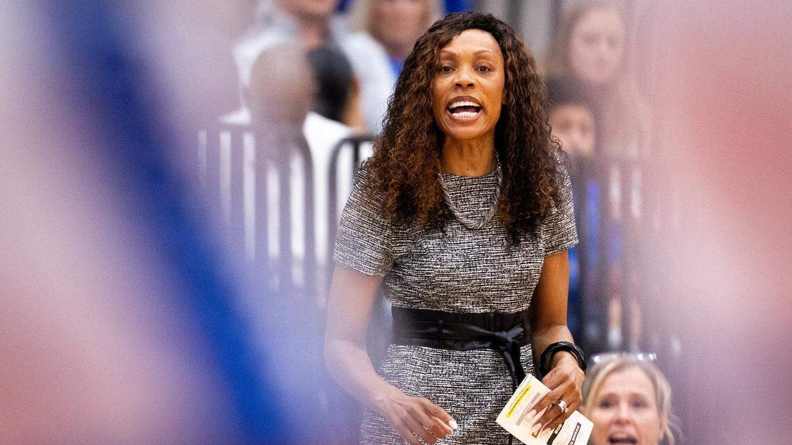 Lexington judge rejects plea deal for woman charged with stealing from UK coach