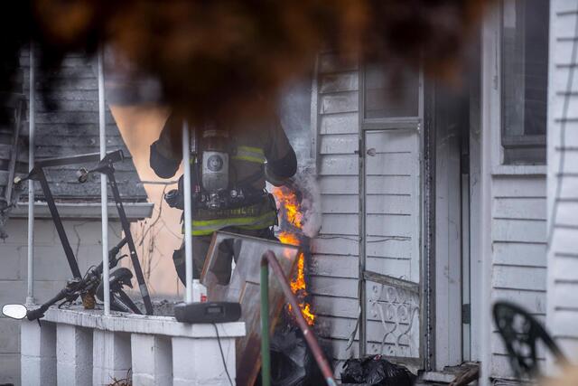 Lexington fire department responds to fire on 7th Street | Lexington ...
