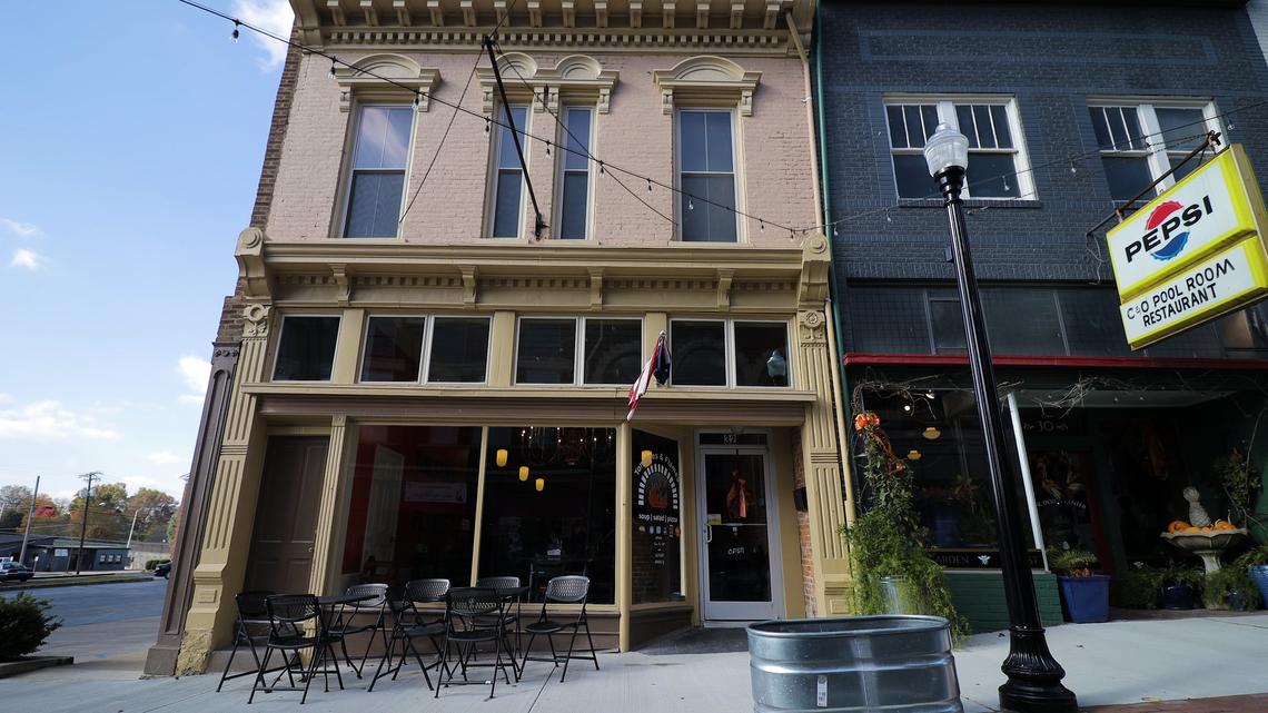 Tomatoes and Flames pizza restaurant in downtown Mt. Sterling.