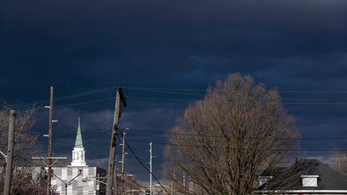 Strong storms and high winds blew into Lexington on Friday.