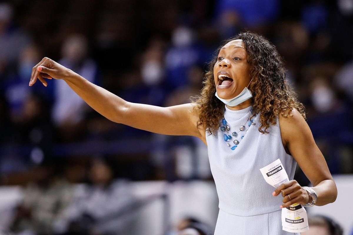 Head coach Kyra Elzy’s Kentucky team is now 9-11 overall and 2-8 in the SEC.