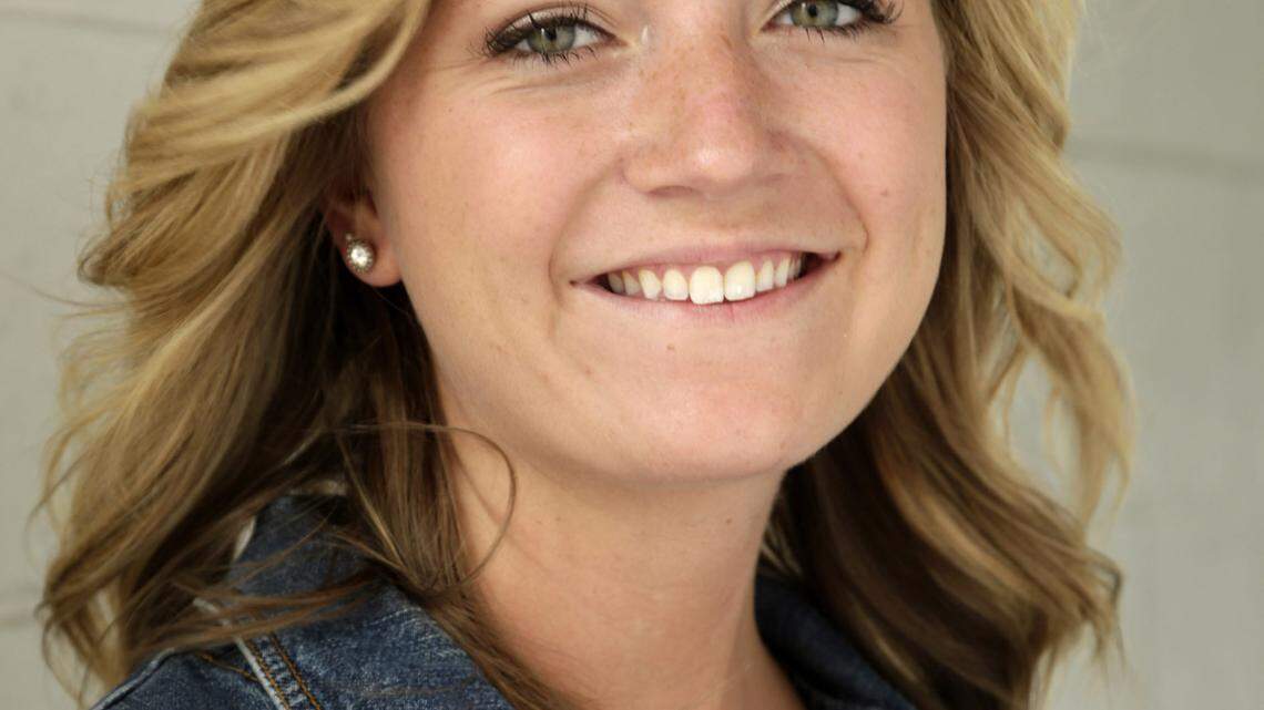 MUGSHOT: Lexy Gross, Herald-Leader summer intern,  Lexington, Ky., on Aug. 5, 2014.  Photo by Pablo Alcala | Staff