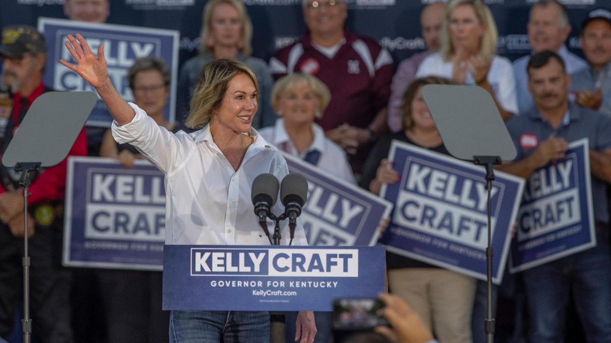 Kelly Craft greets supporters at her Campaign Kick Off for Governor of Kentucky outside the Barren County Courthouse in Craft’s hometown of Glasgow, Ky., on Tuesday, Sept. 13, 2022.