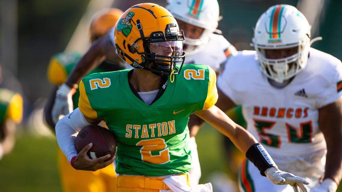 Bryan Station quarterback Trenton Cutwright (2) leads the 7-1 Defenders into a Friday night district showdown at 7-1 Madison Central.