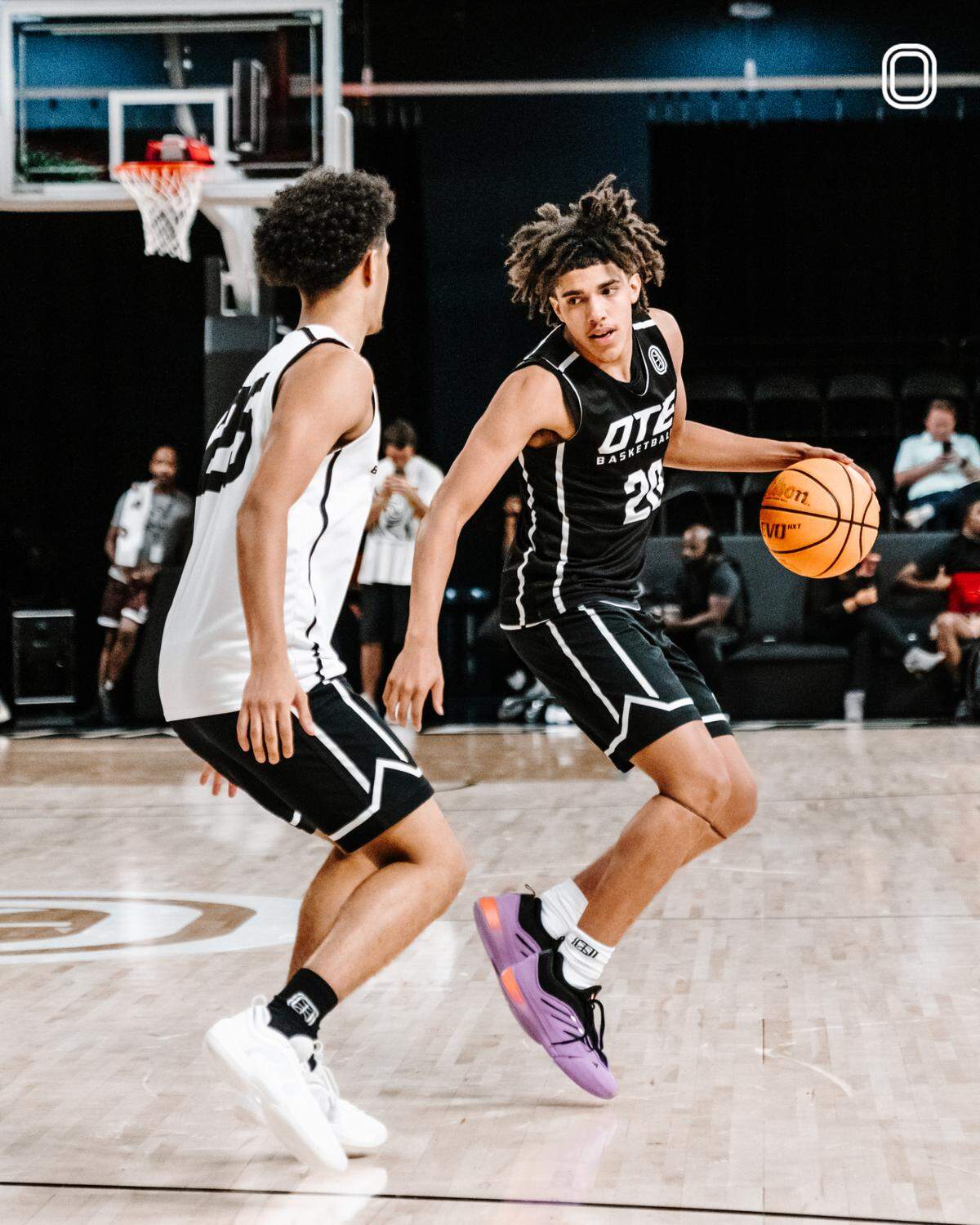 After beginning his high school basketball career at Newport, Taylen Kinney transferred to the Atlanta-based Overtime Elite program for his junior and senior seasons.